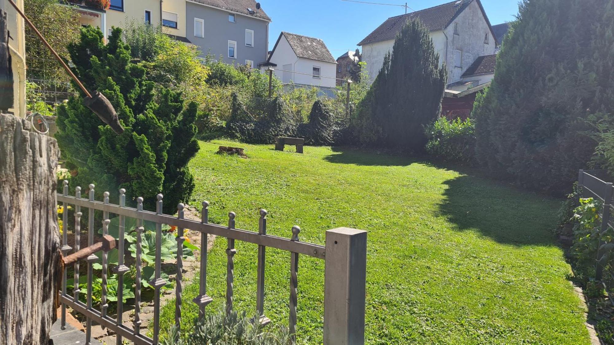 Moselperle- Urlaub Im Historischen Fachwerkhaeuschen Apartamento Bullay Exterior foto