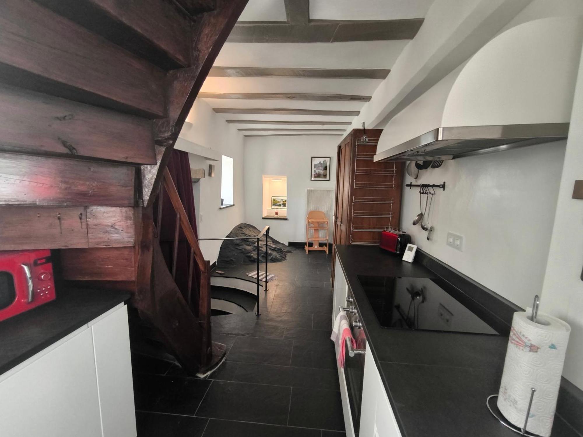 Moselperle- Urlaub Im Historischen Fachwerkhaeuschen Apartamento Bullay Exterior foto