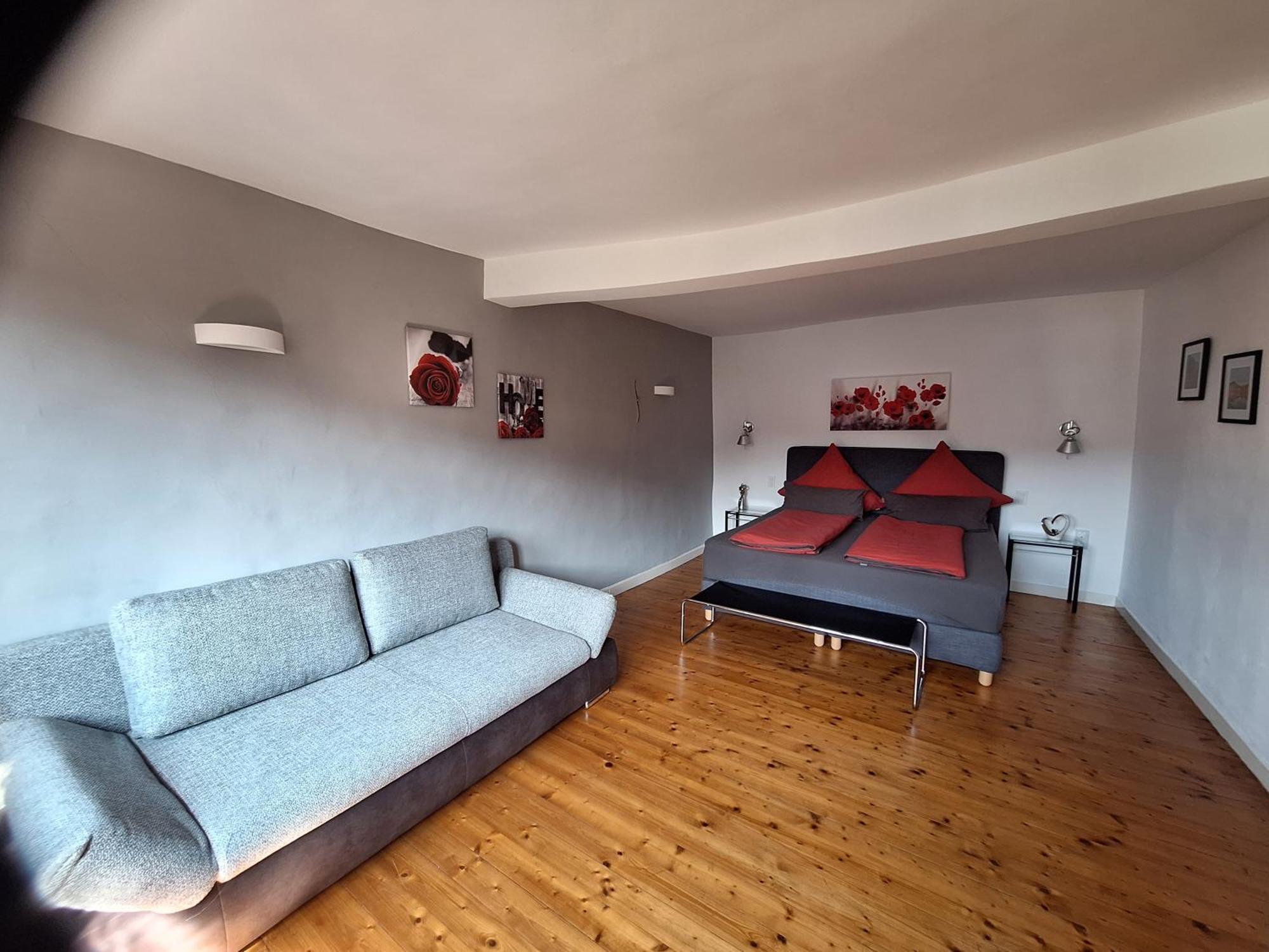 Moselperle- Urlaub Im Historischen Fachwerkhaeuschen Apartamento Bullay Exterior foto